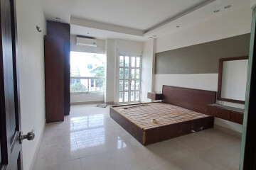 Nhà Nguyên Căn 3 Lầu Cho Thuê Lâu Dài Tại Tân Kiễng