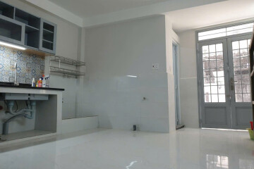 Nhà 2 Mặt Tiền Trước Sau Cho Thuê Tại Hẻm 749 Huỳnh Tấn Phát