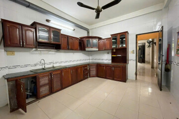 Cho Thuê Dài Hạn Nguyên Căn 3 Lầu Tại Kdc Tân Thuận Ngay Cầu Phú Mỹ.