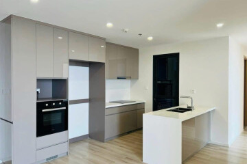 Căn Hộ 3 Phòng Ngủ View Hồ Bơi Đông Nam Masteri Centre Point