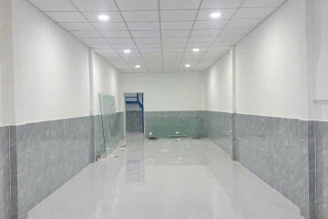 Bùi Văn Ba Cho Thuê Nguyên Căn Mặt Tiền 1 Trệt, 1 Lầu Ngay Chợ
