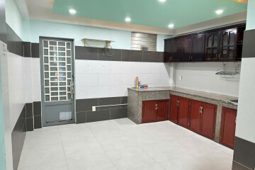 Nhà 2 Lầu Tại Cư Xá Ngân Hàng Ngay Trường Nguyễn Hữu Thọ