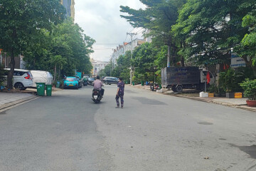 Cho Thuê Kho Mặt Tiền Đường Xe Tải, Phú Thuận, Quận 7