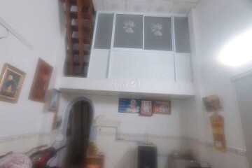 Thuê Nhà Nguyên Căn Hẻm Gần Mặt Tiền Hoàng Trọng Mậu