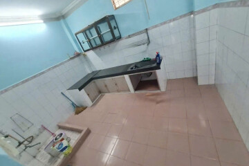 Nhà 2 Lầu Hẻm Xe Hơi Đường Nguyễn Văn Linh Gần Kcx