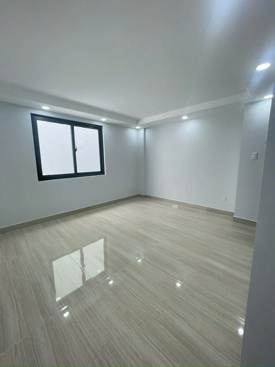 Hình ảnh của Căn Góc Mới Xây 3 Lầu Tại Kdc Nam Long Phú Thuận