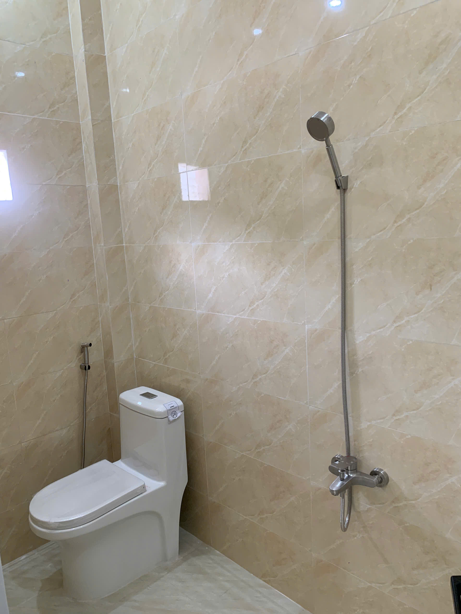 Hình ảnh của Bán Nhà Mới Xây Hẻm Xe Hơi 98 Bùi Văn Ba, Quận 7 - Giá 2.95 Tỷ