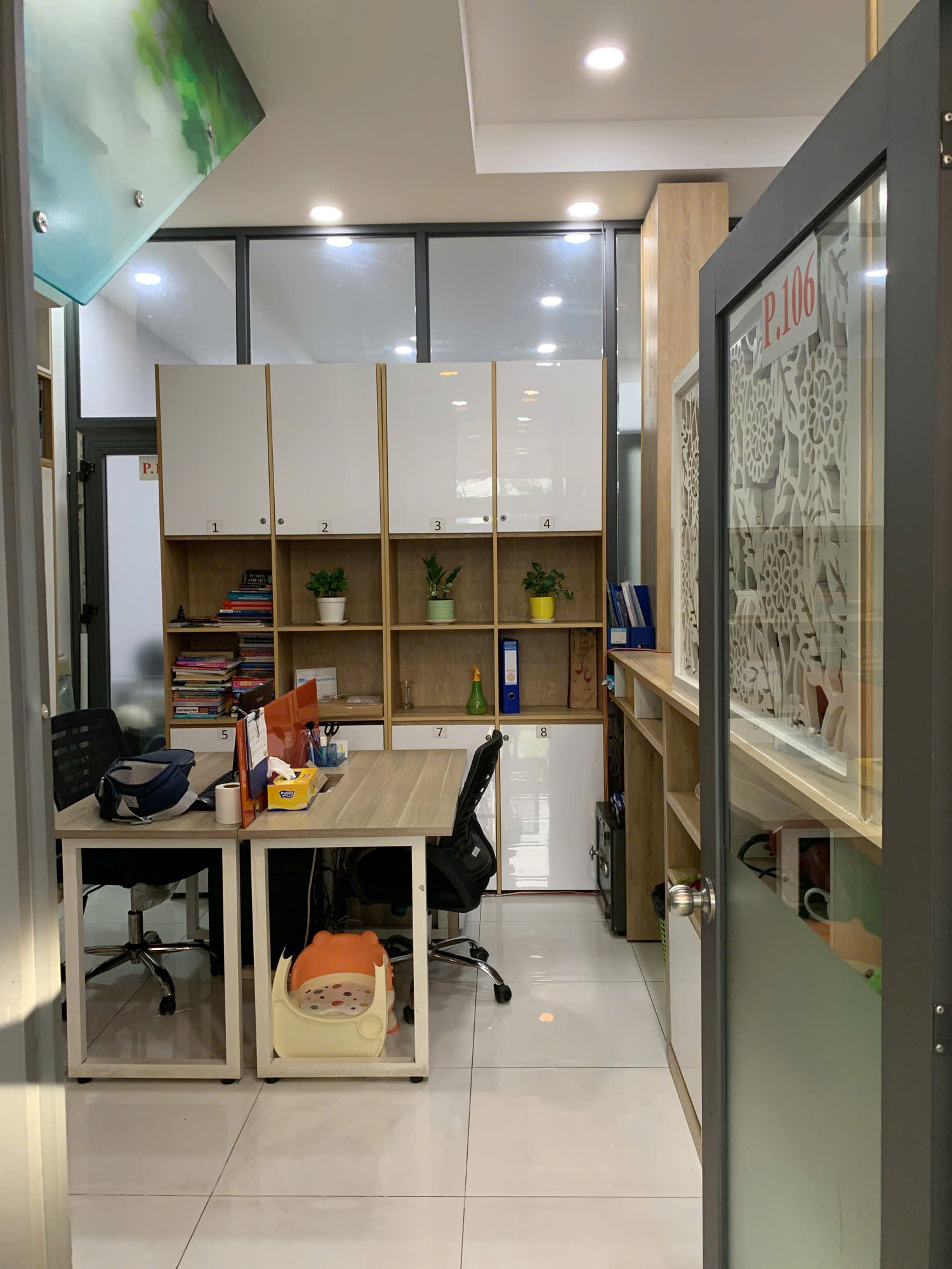 Hình ảnh của Mặt Bằng Văn Phòng Đầy Đủ Tiện Nghi  Phú Thuận Giá Chỉ 15Tr/Tháng