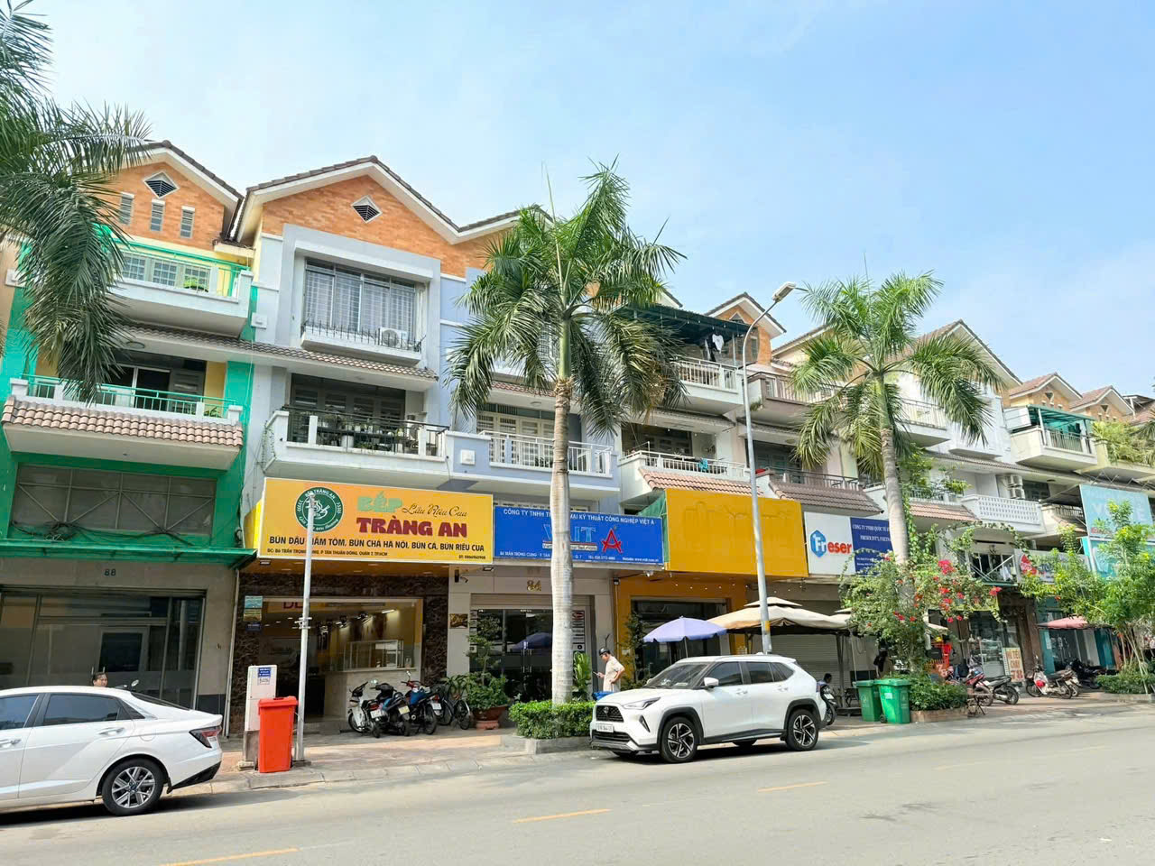 Hình ảnh của Sang Quán Ăn Mặt Tiền Trần Trọng Cung Full Nội Thất