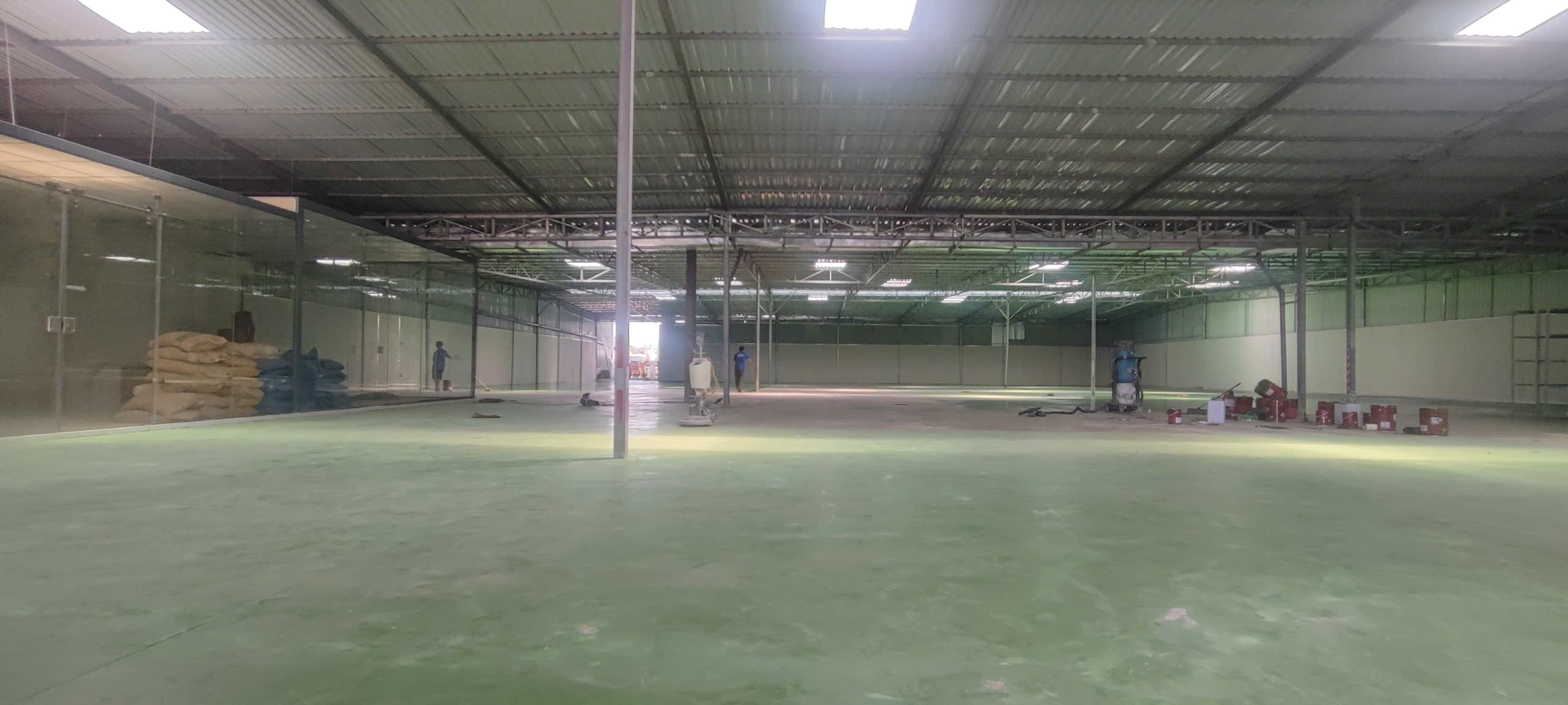 Hình ảnh của Cho Thuê Kho Xưởng Hoàng Quốc Việt, Quận 7 – Diện Tích Lớn, Giá Cạnh Tranh